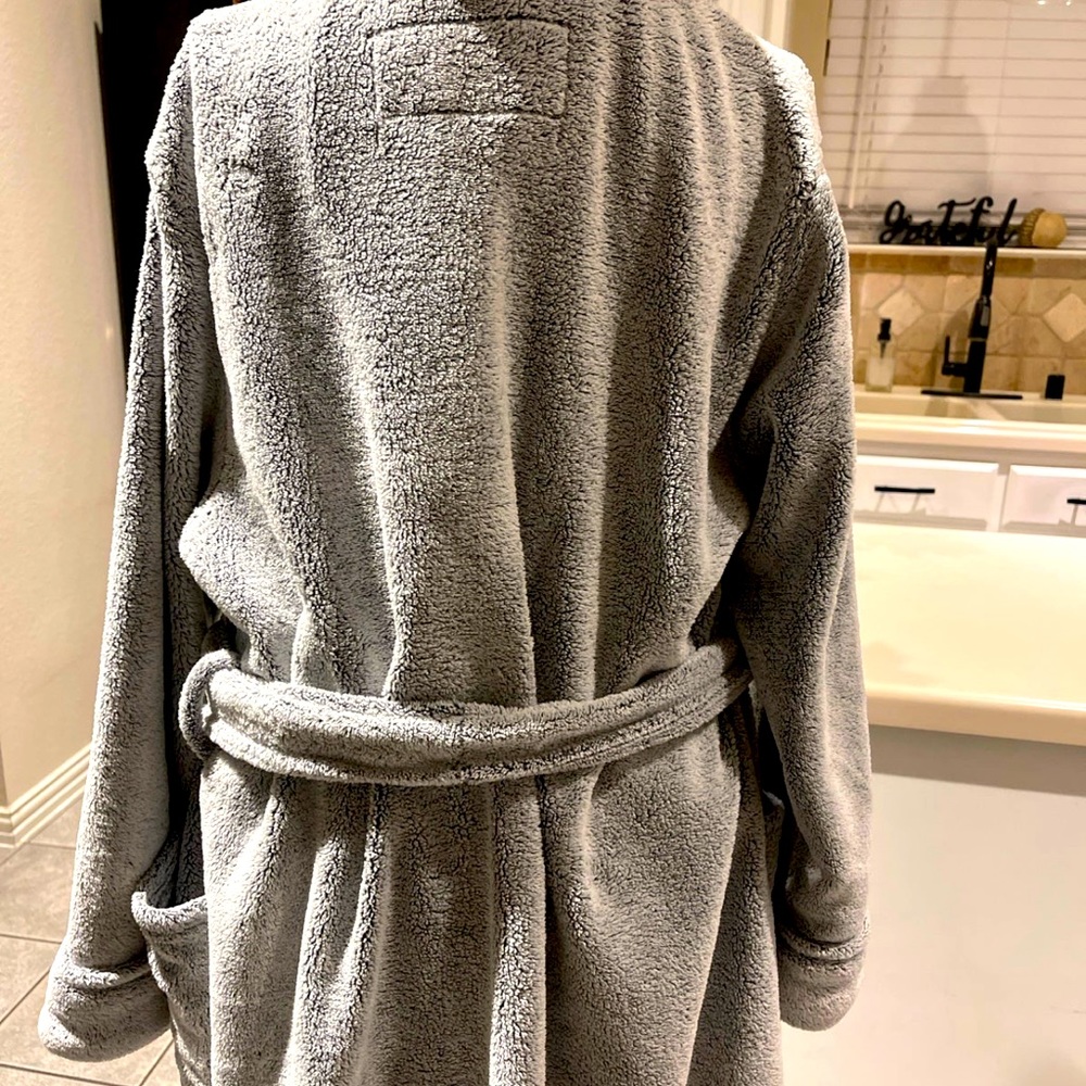 Oscar De La Renta Robe (M) - Picture 7 of 7